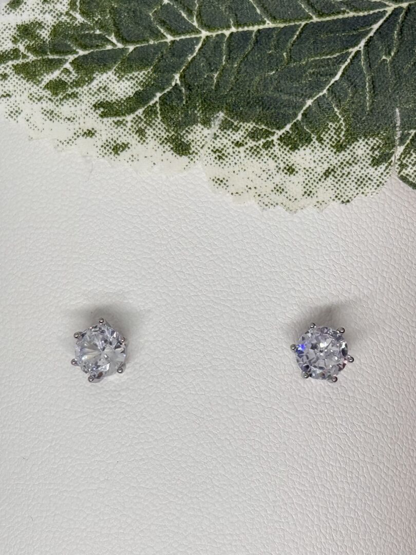 UHANI VTIČNI DIAMANT KROG M- SILVER