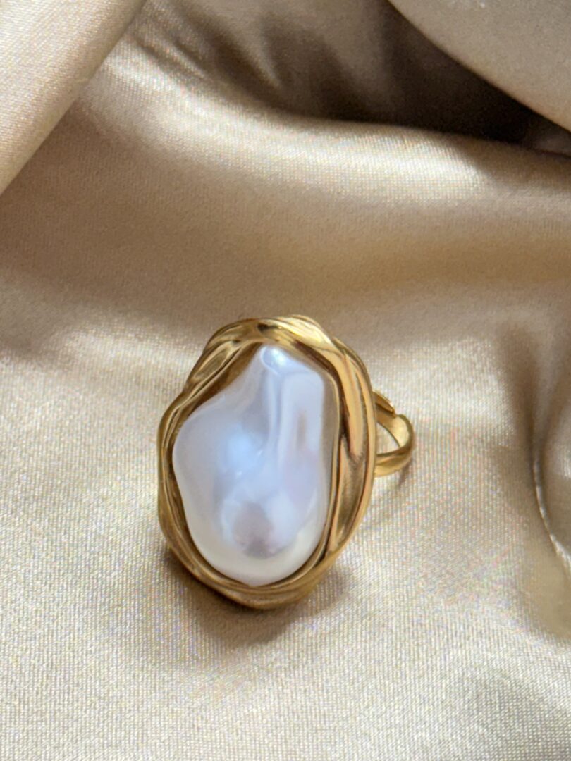 PRSTAN QUEEN - PERLA /GOLD