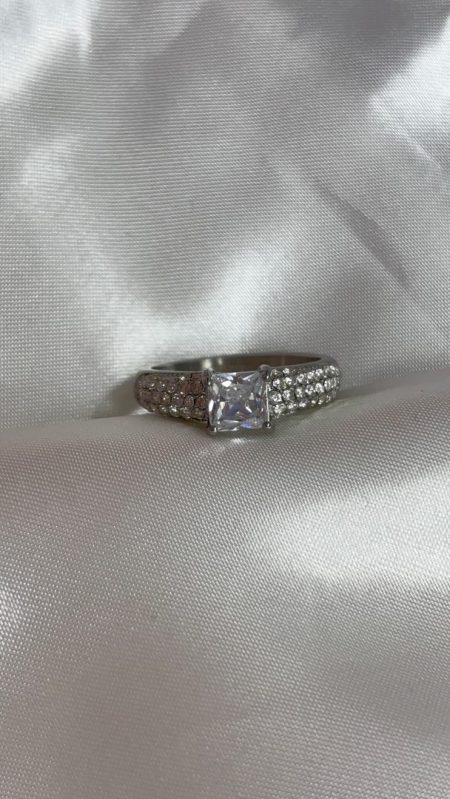 177049