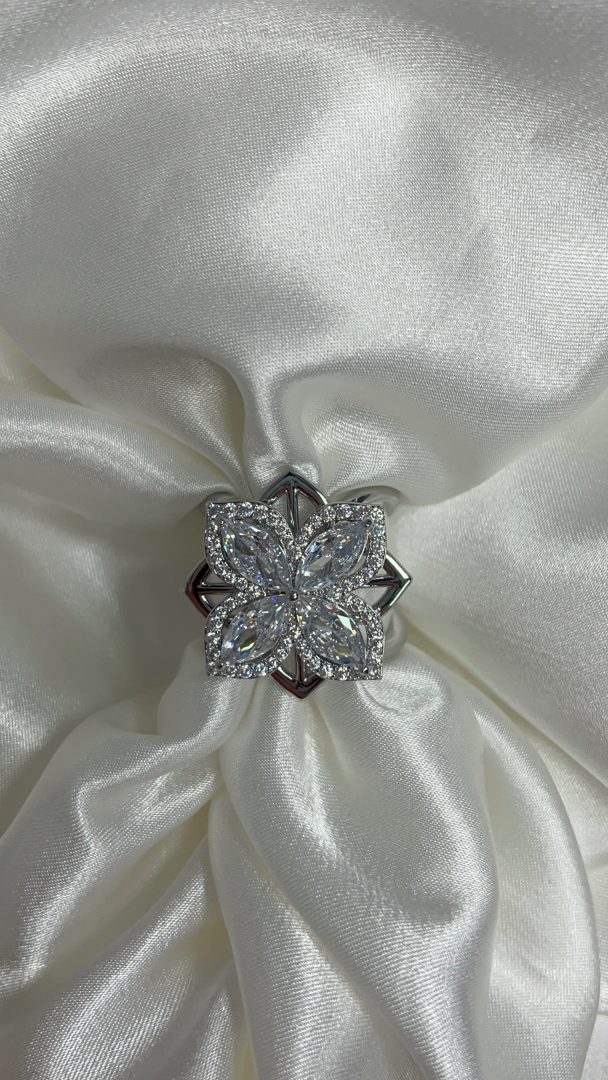 SPONKA ZA RUTO FLOWER - SILVER - slika 3
