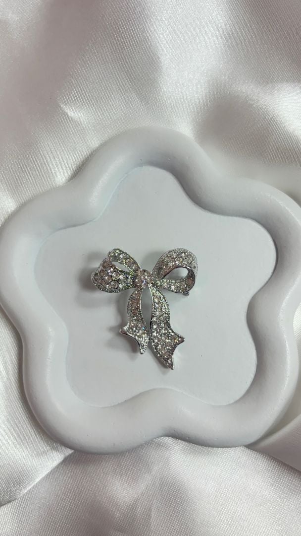 BROŠKA BOW- SILVER